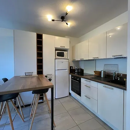 T2 Proche Plages Et Commerces Avec Terrasse à Vieux-boucau - Fr-1-239-1072